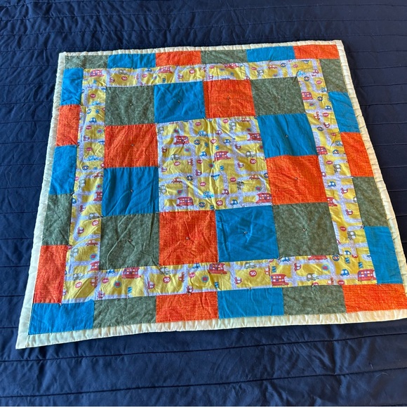 Vroom Vroom! Cars and Trucks Busy Street Handmade Baby Quilt On The Go
#0911242 - Picture 3 of 12